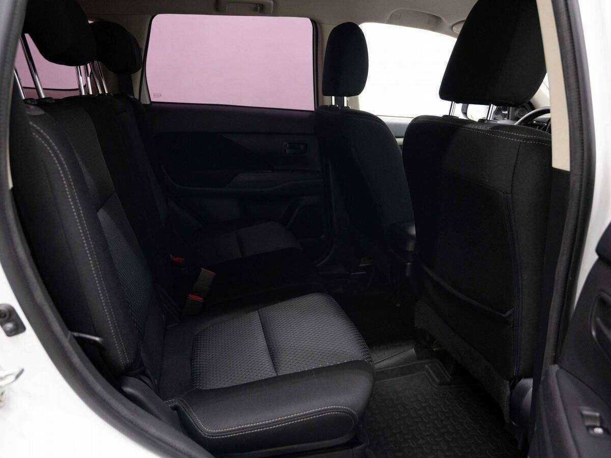 Купить Mitsubishi Outlander, 2017, 152 152 км, фото №10