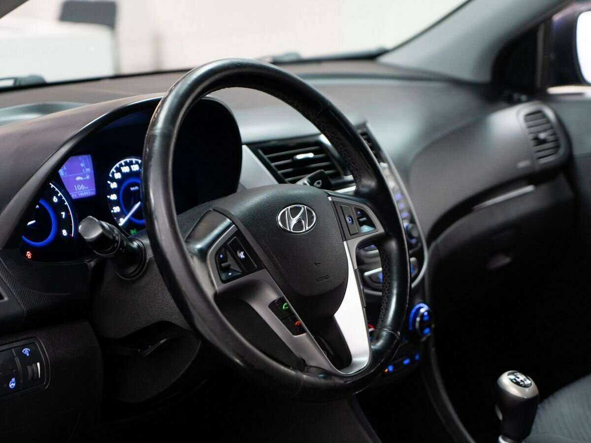 Купить Hyundai Solaris, 2015, 146 990 км, фото №5