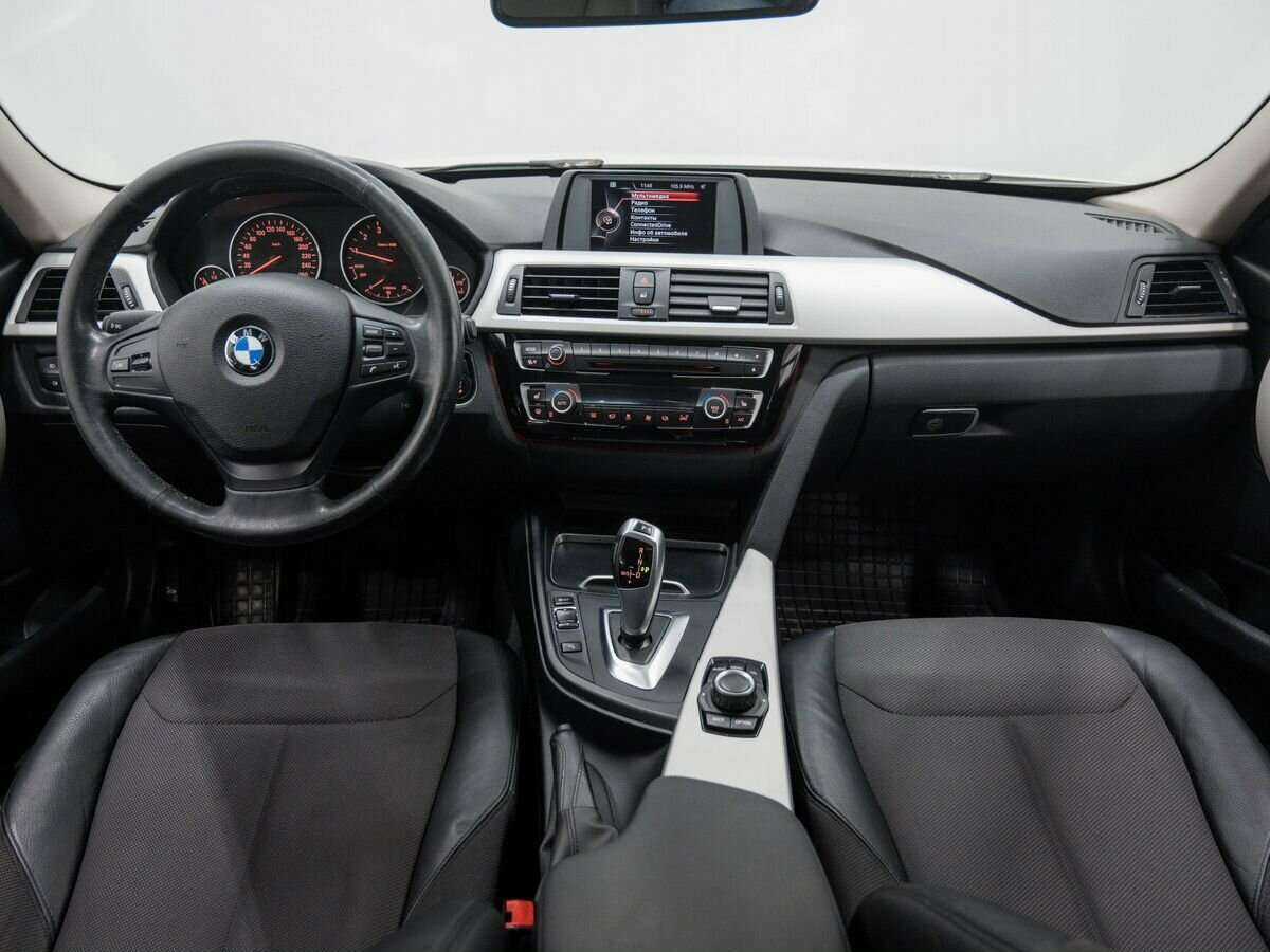 Купить BMW 3 серии 318i, 2016, 188 888 км, фото №10