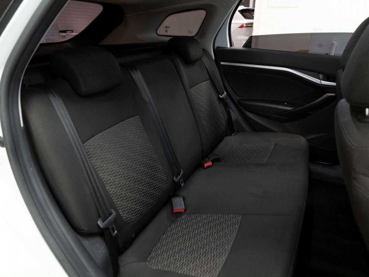 Купить Lada (ВАЗ) Vesta SW, 2019, 105 000 км, фото №9