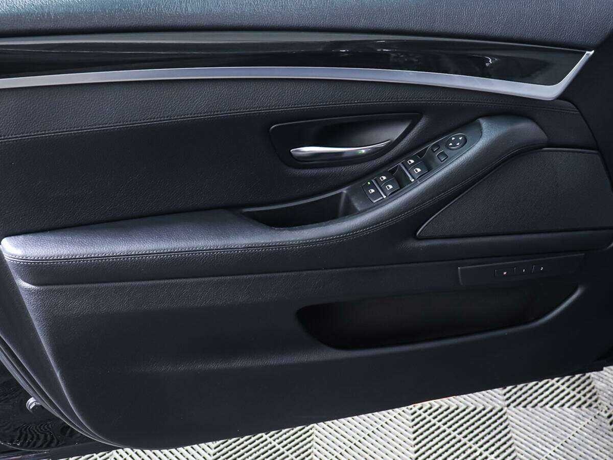 Купить BMW 5 серии 530d xDrive, 2012, 257 597 км, фото №17