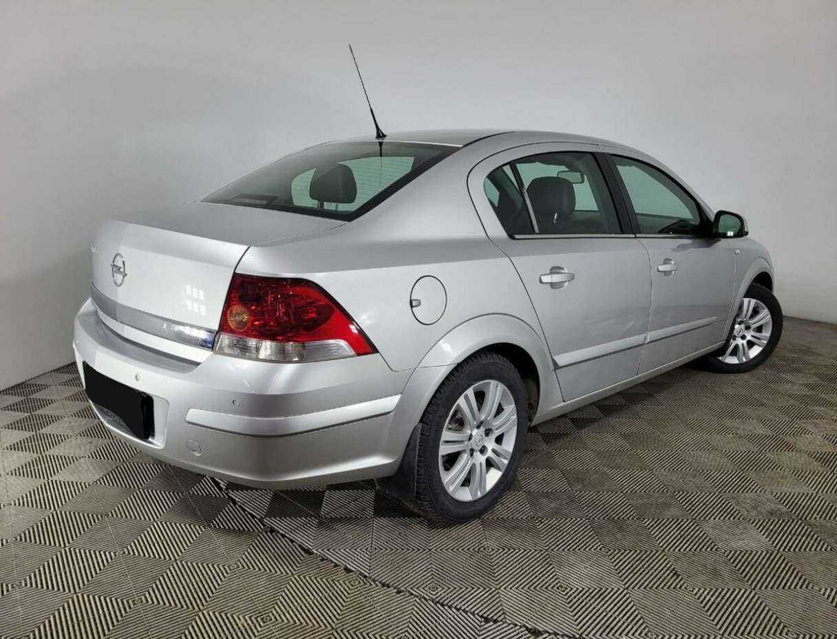 Купить Opel Astra, 2012, 117 000 км, фото №6