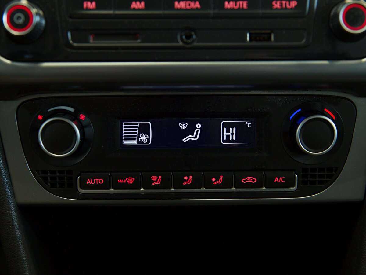 Купить Volkswagen Polo, 2016, 121 364 км, фото №7