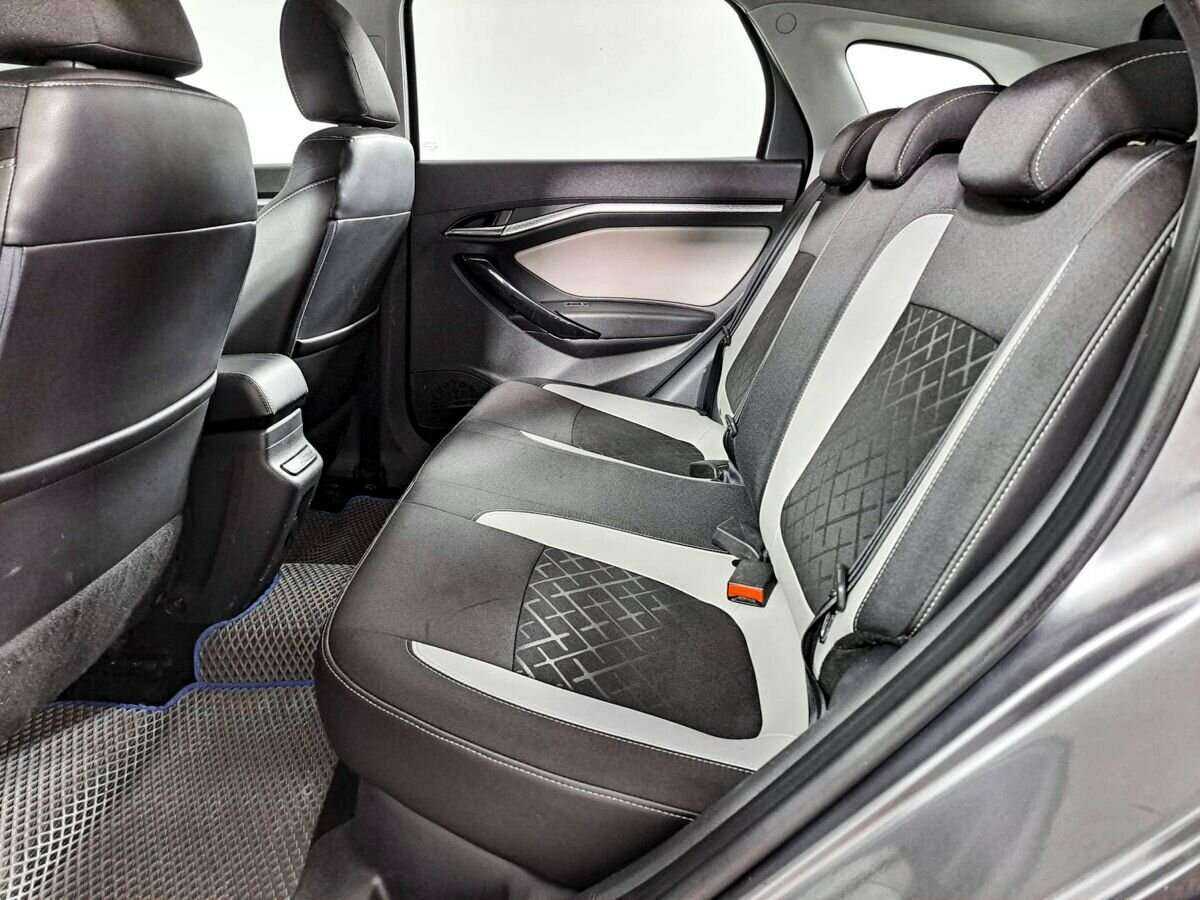 Купить Lada (ВАЗ) Vesta SW Cross, 2017, 169 905 км, фото №12