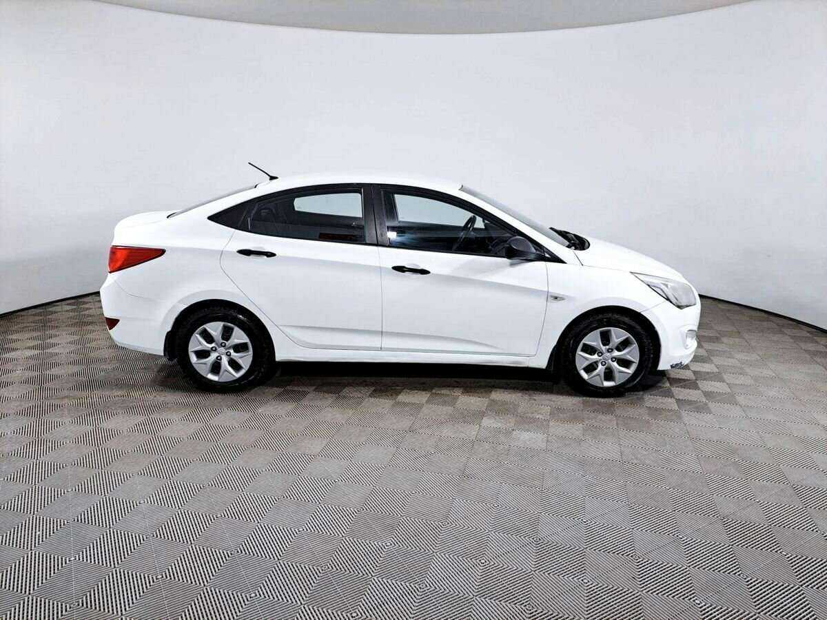 Купить Hyundai Solaris, 2014, 186 712 км, фото №4