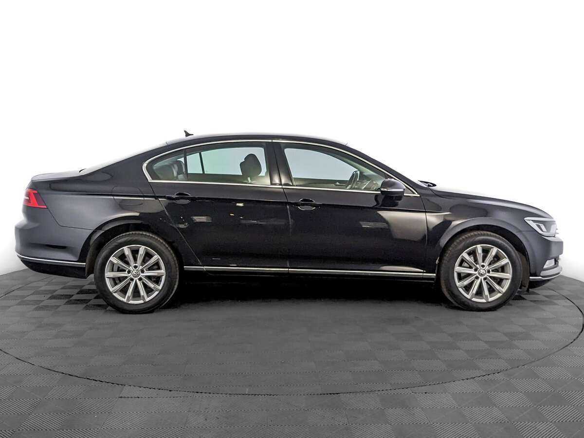 Купить Volkswagen Passat, 2017, 114 127 км, фото №4