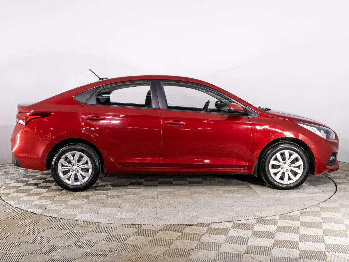 Купить Hyundai Solaris, 2019, 38 902 км, фото №4