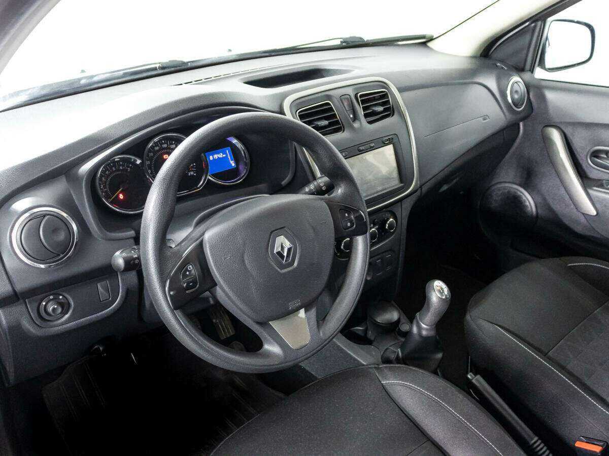 Купить Renault Sandero Stepway, 2015, 81 937 км, фото №11