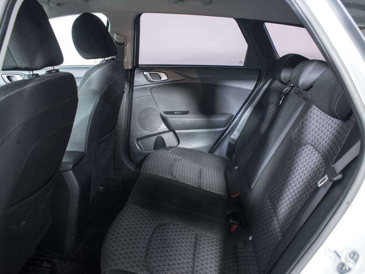 Купить Kia Ceed, 2020, 121 000 км, фото №10