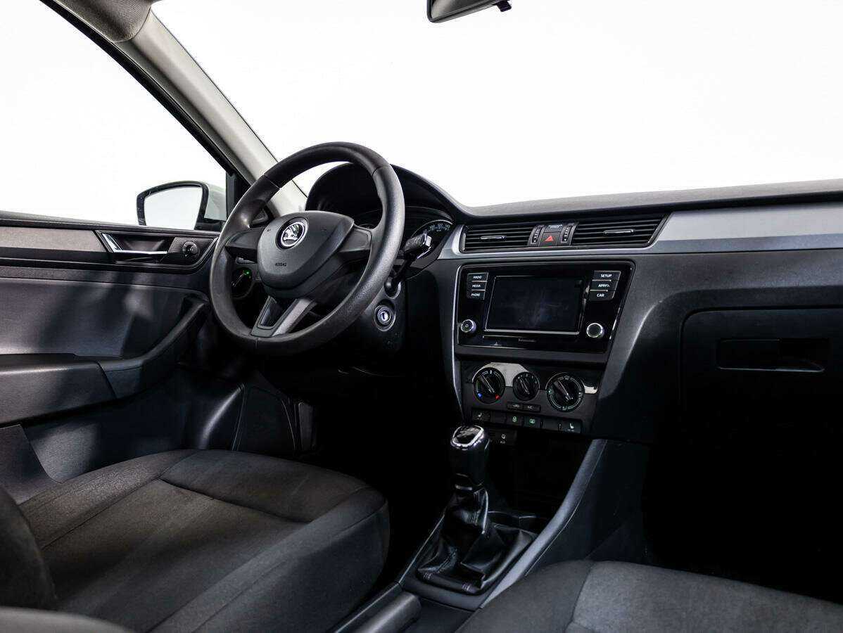 Купить Skoda Rapid, 2017, 170 493 км, фото №8