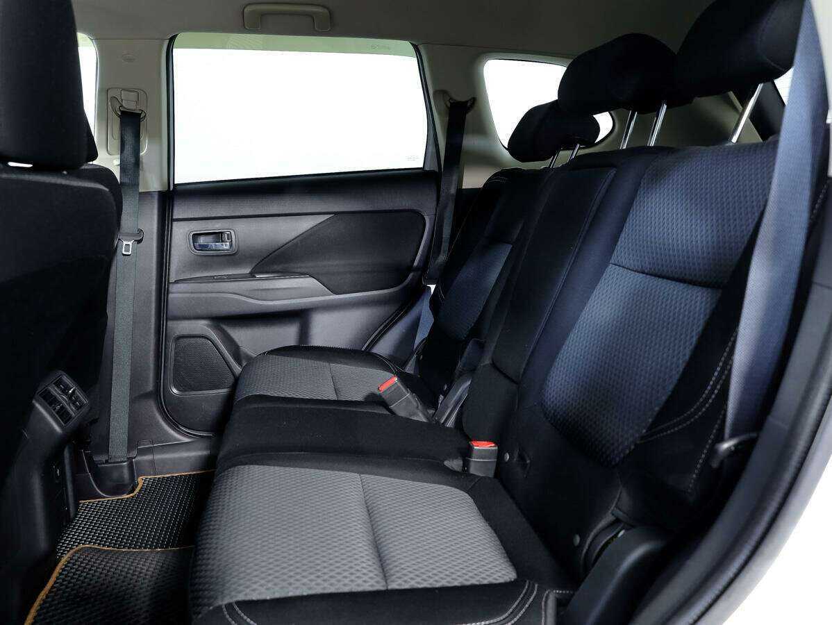 Купить Mitsubishi Outlander, 2018, 144 060 км, фото №13