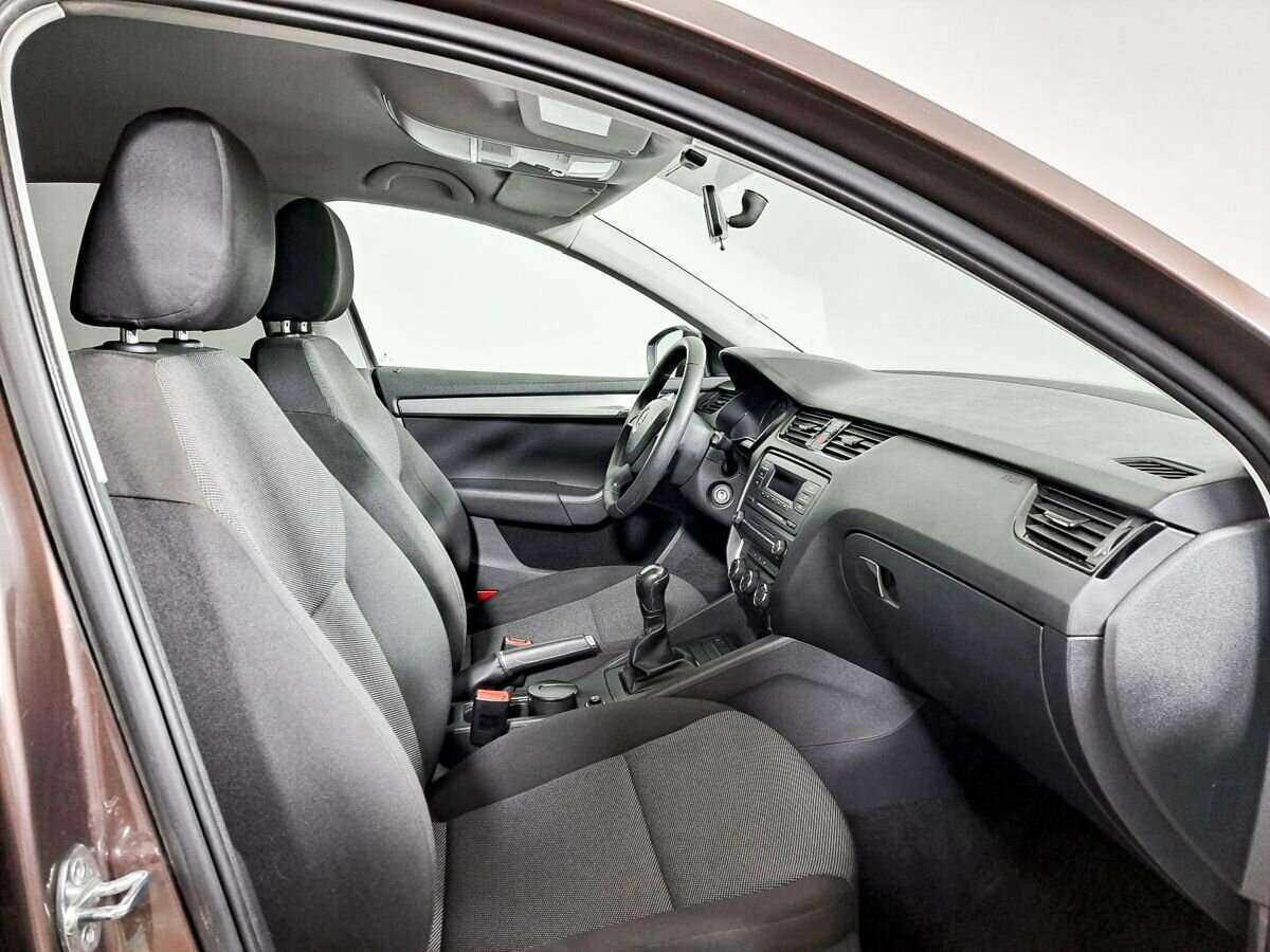 Купить Skoda Octavia, 2014, 143 000 км, фото №9