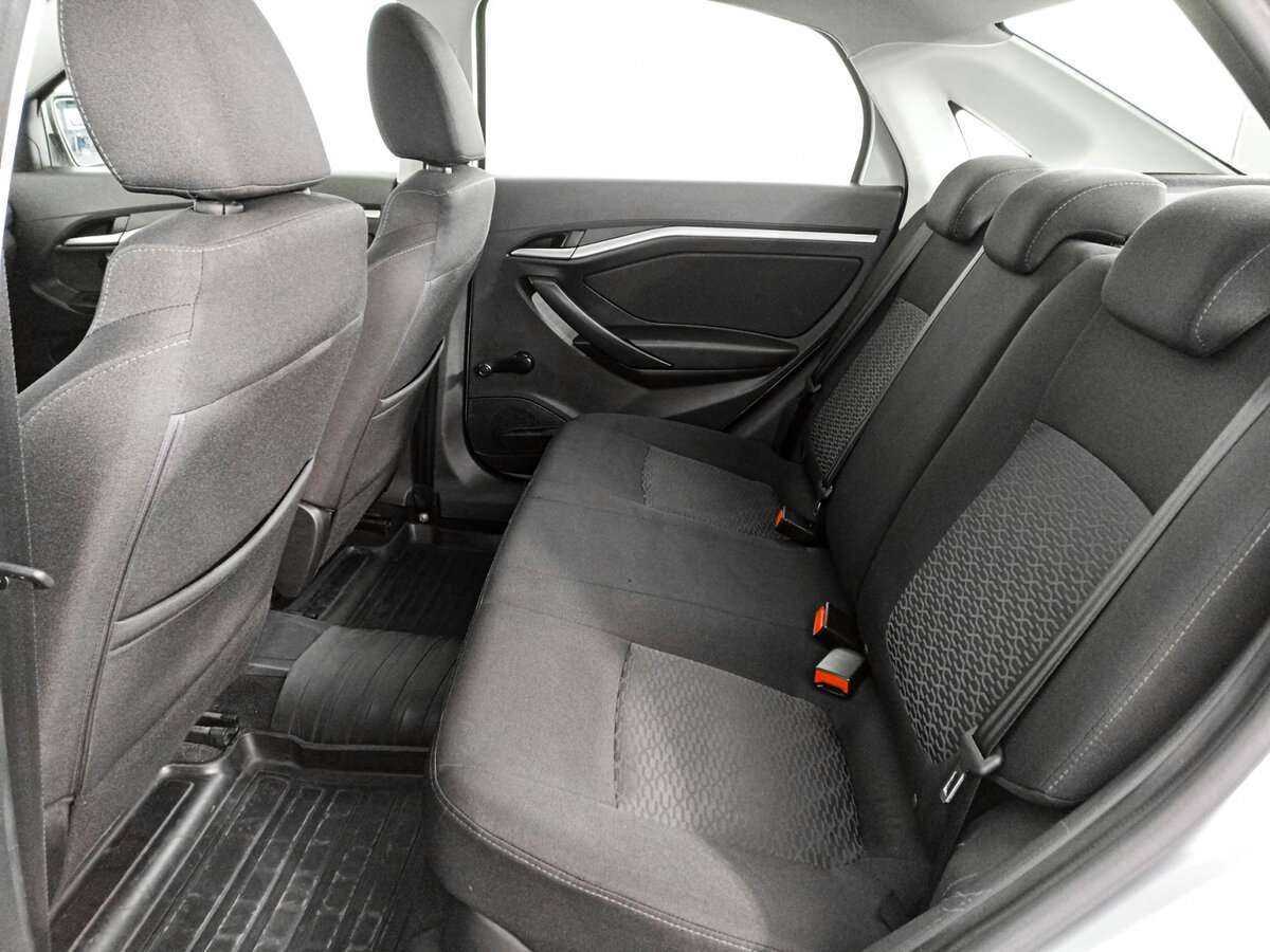 Купить Lada (ВАЗ) Vesta, 2015, 147 049 км, фото №8