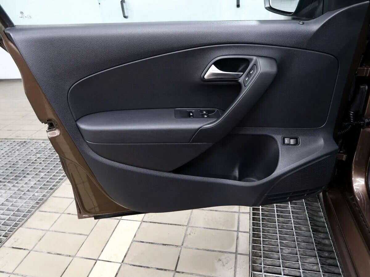 Купить Volkswagen Polo, 2018, 36 000 км, фото №13