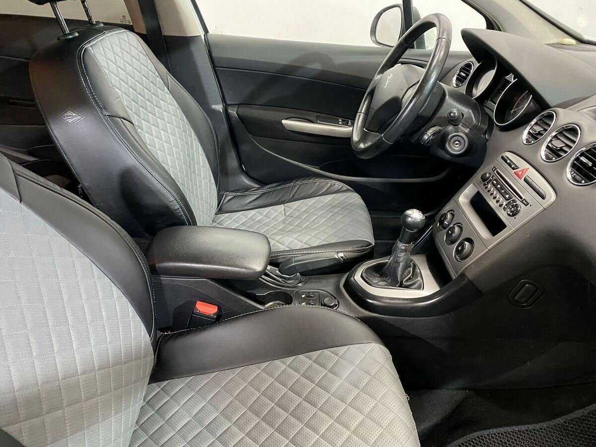 Купить Peugeot 408, 2012, 280 213 км, фото №10