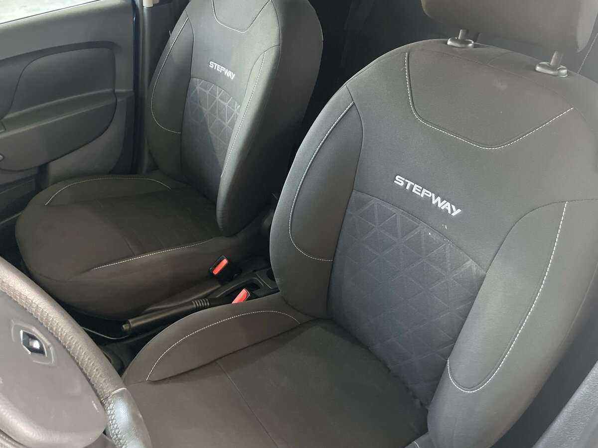 Купить Renault Sandero Stepway, 2018, 55 565 км, фото №13