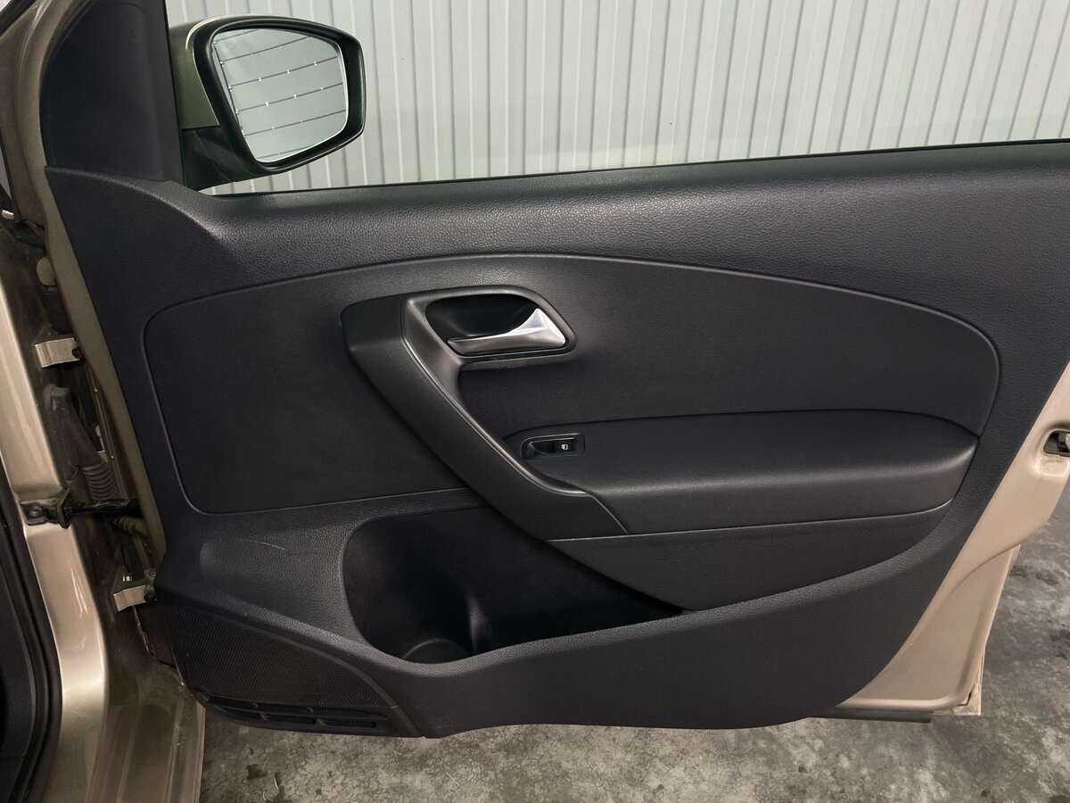 Купить Volkswagen Polo, 2016, 175 344 км, фото №20