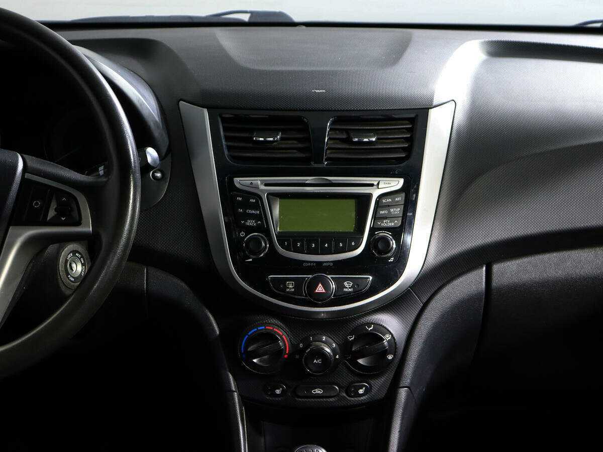 Купить Hyundai Solaris, 2014, 98 000 км, фото №11