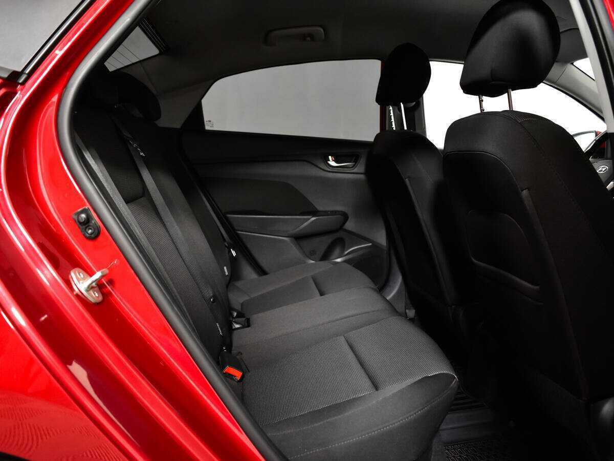 Купить Hyundai Solaris, 2019, 103 231 км, фото №9