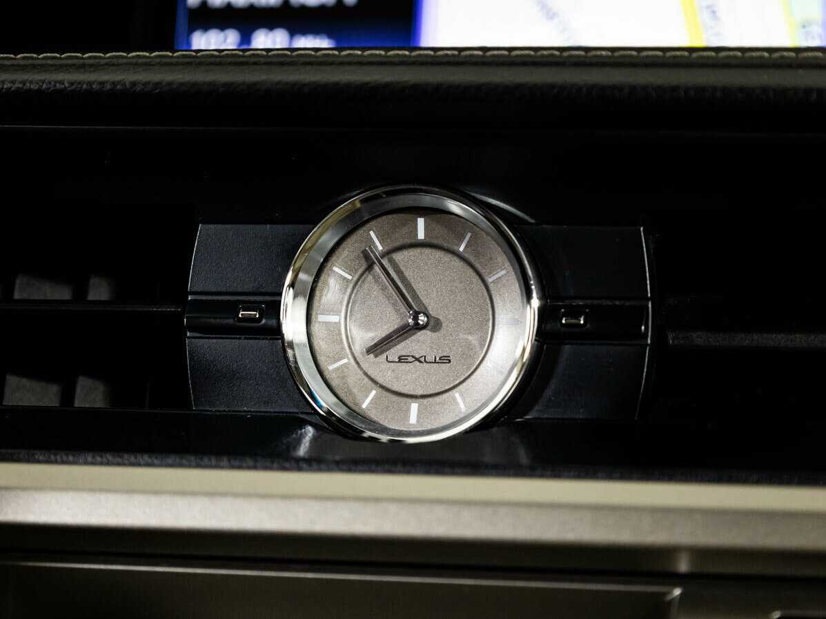 Купить Lexus ES 300h, 2014, 360 841 км, фото №17