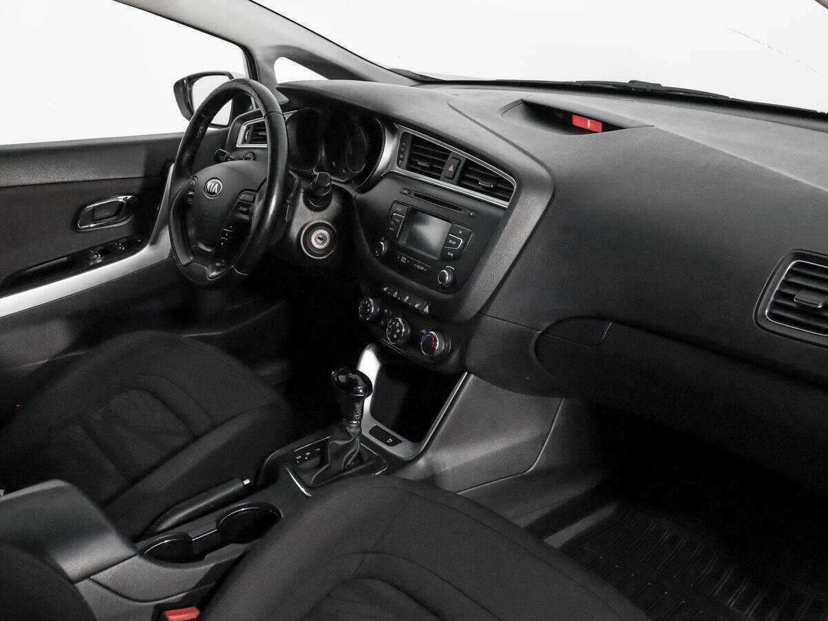 Купить Kia Ceed, 2016, 151 170 км, фото №11