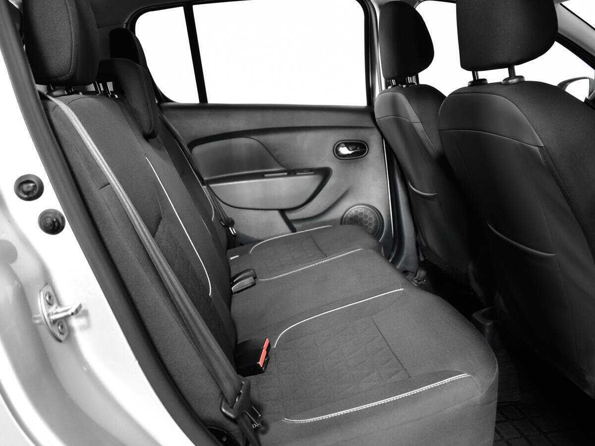 Купить Renault Sandero Stepway, 2018, 68 196 км, фото №9