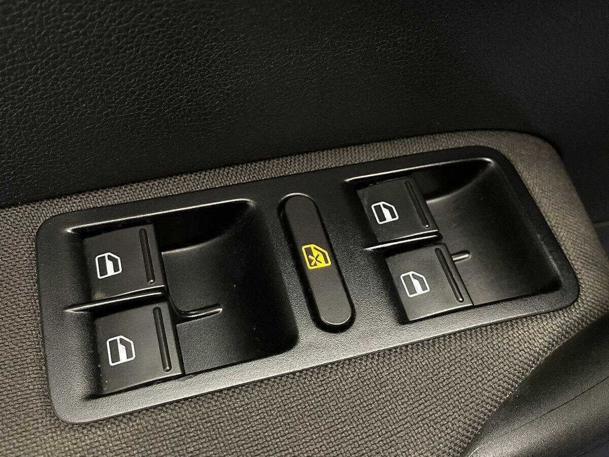 Купить Volkswagen Polo, 2018, 51 240 км, фото №12