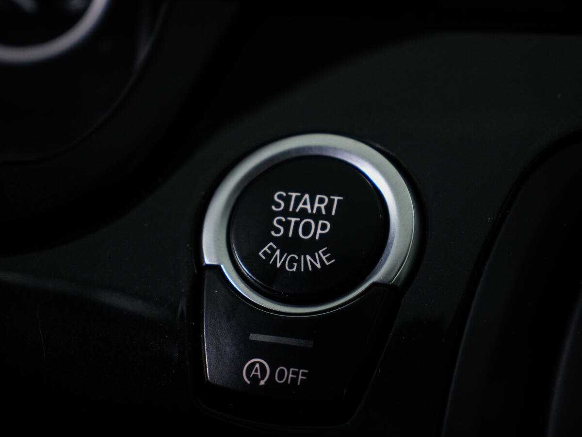 Купить BMW 5 серии 528i, 2013, 235 185 км, фото №8