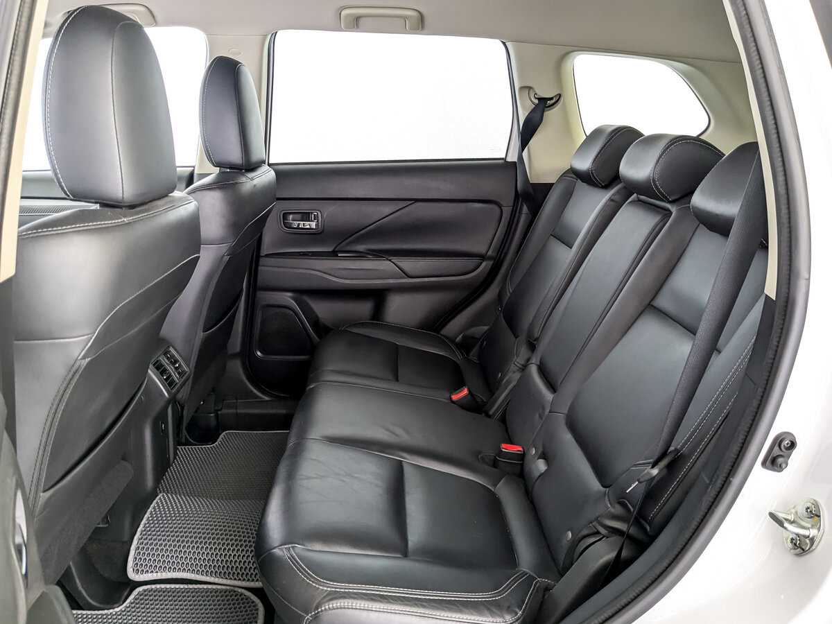 Купить Mitsubishi Outlander, 2019, 140 000 км, фото №10