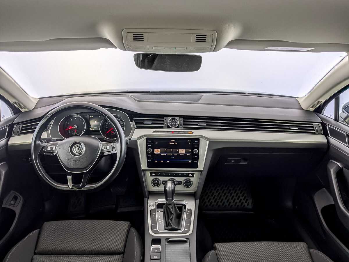 Купить Volkswagen Passat, 2018, 188 206 км, фото №12