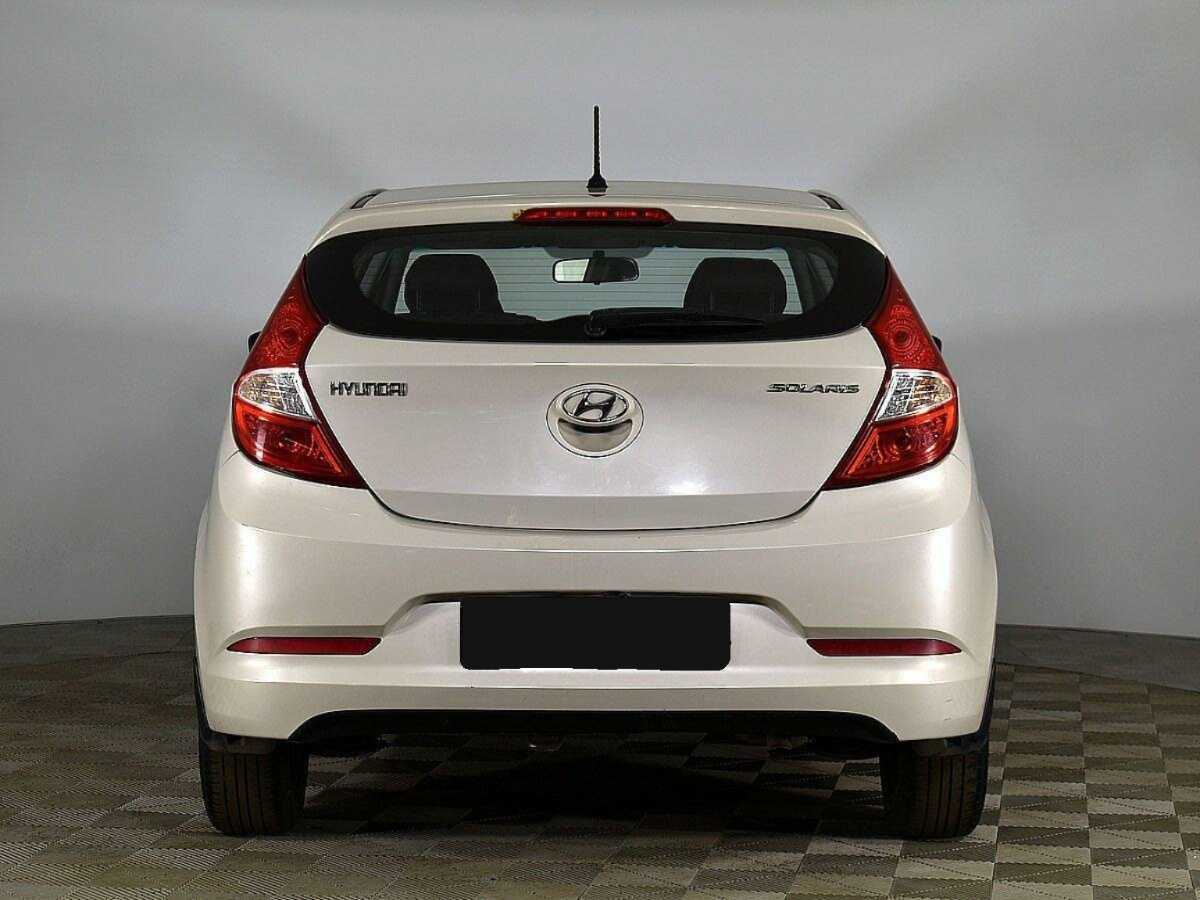 Купить Hyundai Solaris, 2014, 120 343 км, фото №4