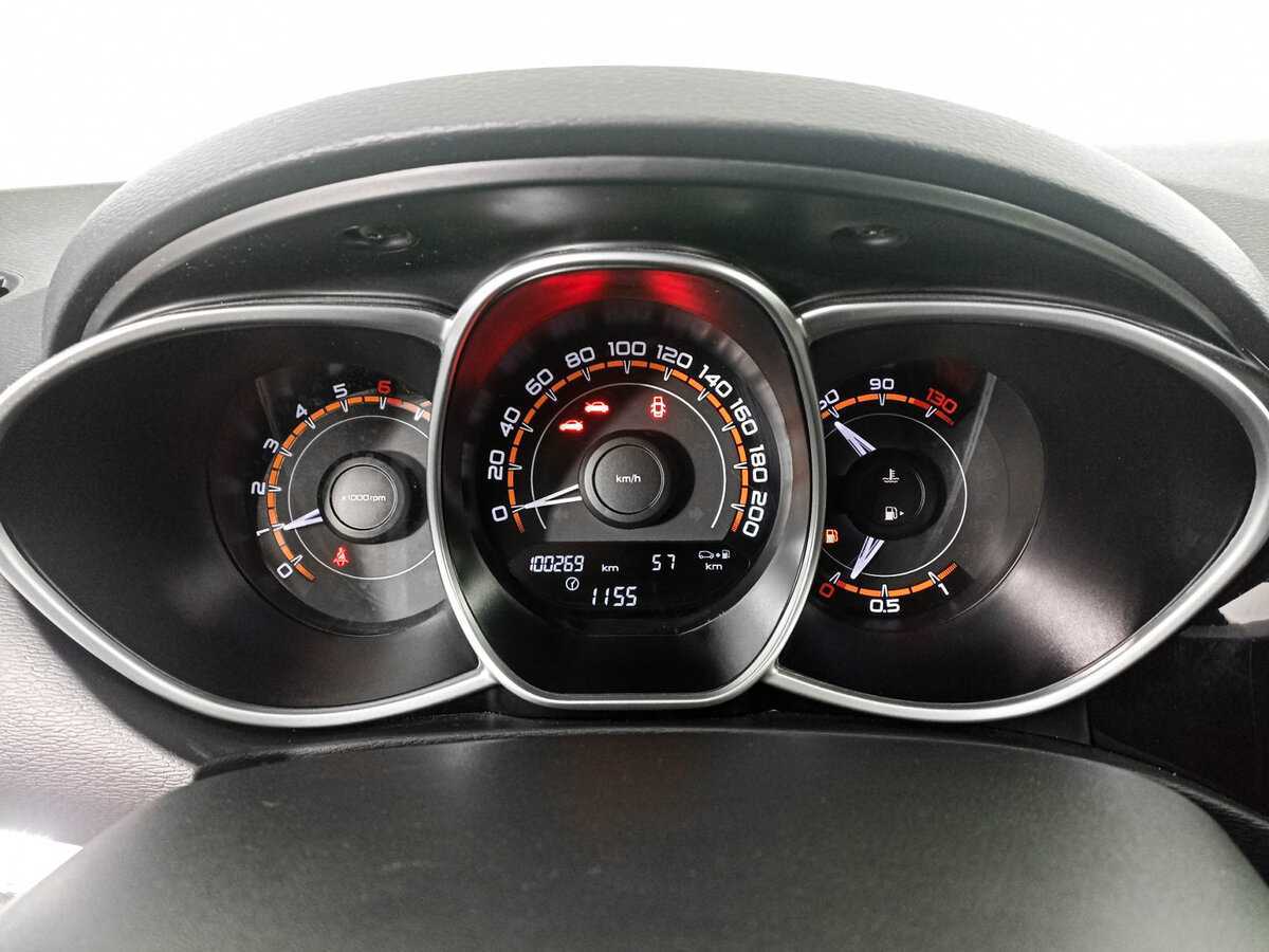 Купить Lada (ВАЗ) Vesta SW Cross, 2017, 100 241 км, фото №11