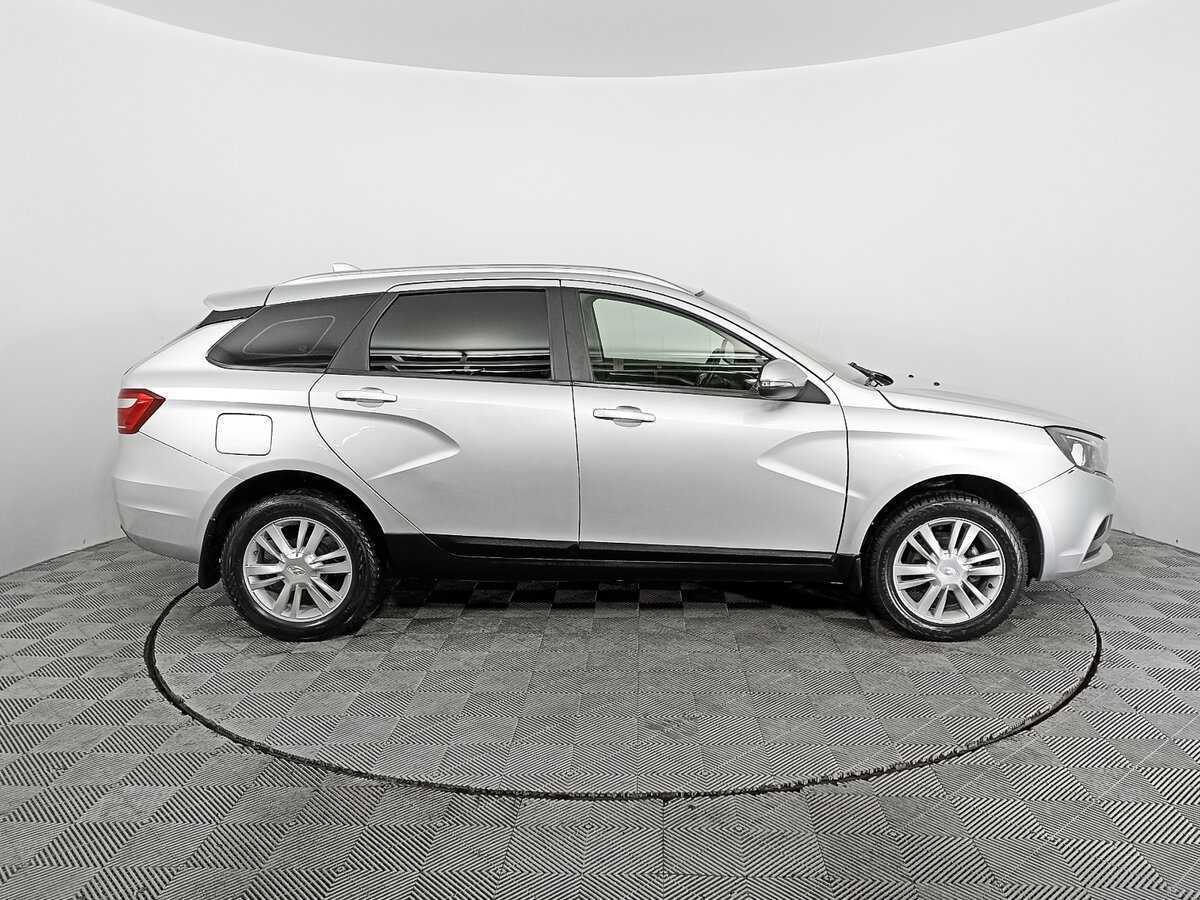 Купить Lada (ВАЗ) Vesta SW, 2019, 37 548 км, фото №4