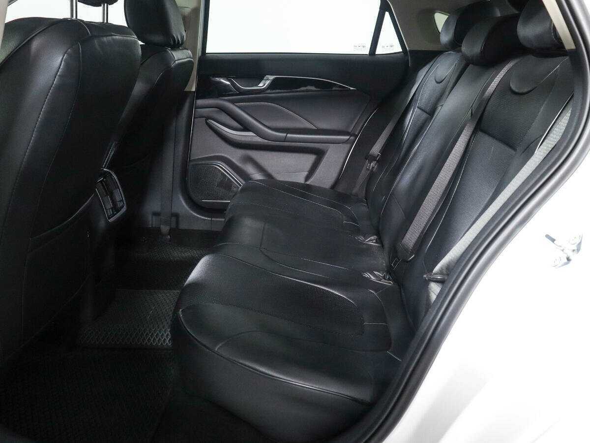 Купить FAW Bestune B70, 2023, 64 000 км, фото №9