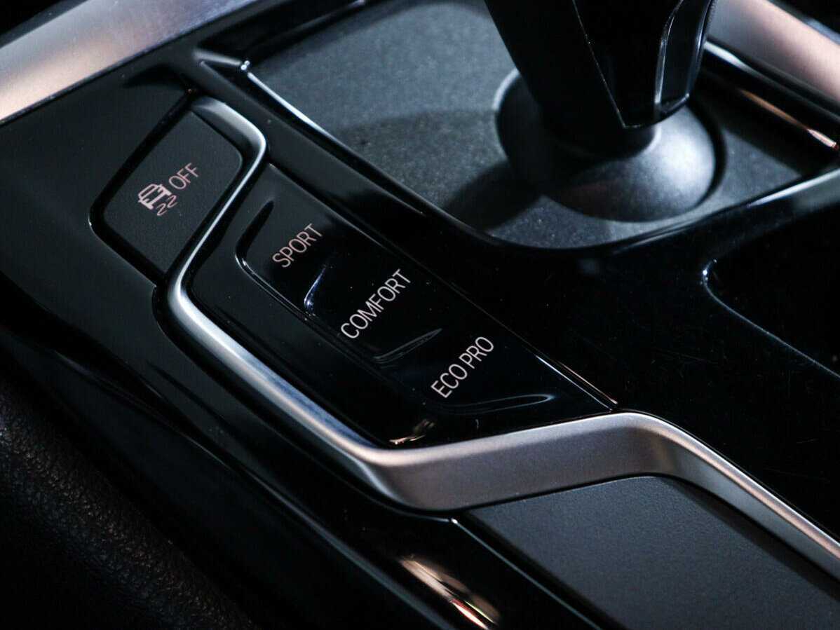 Купить BMW 5 серии 520d, 2019, 191 420 км, фото №16