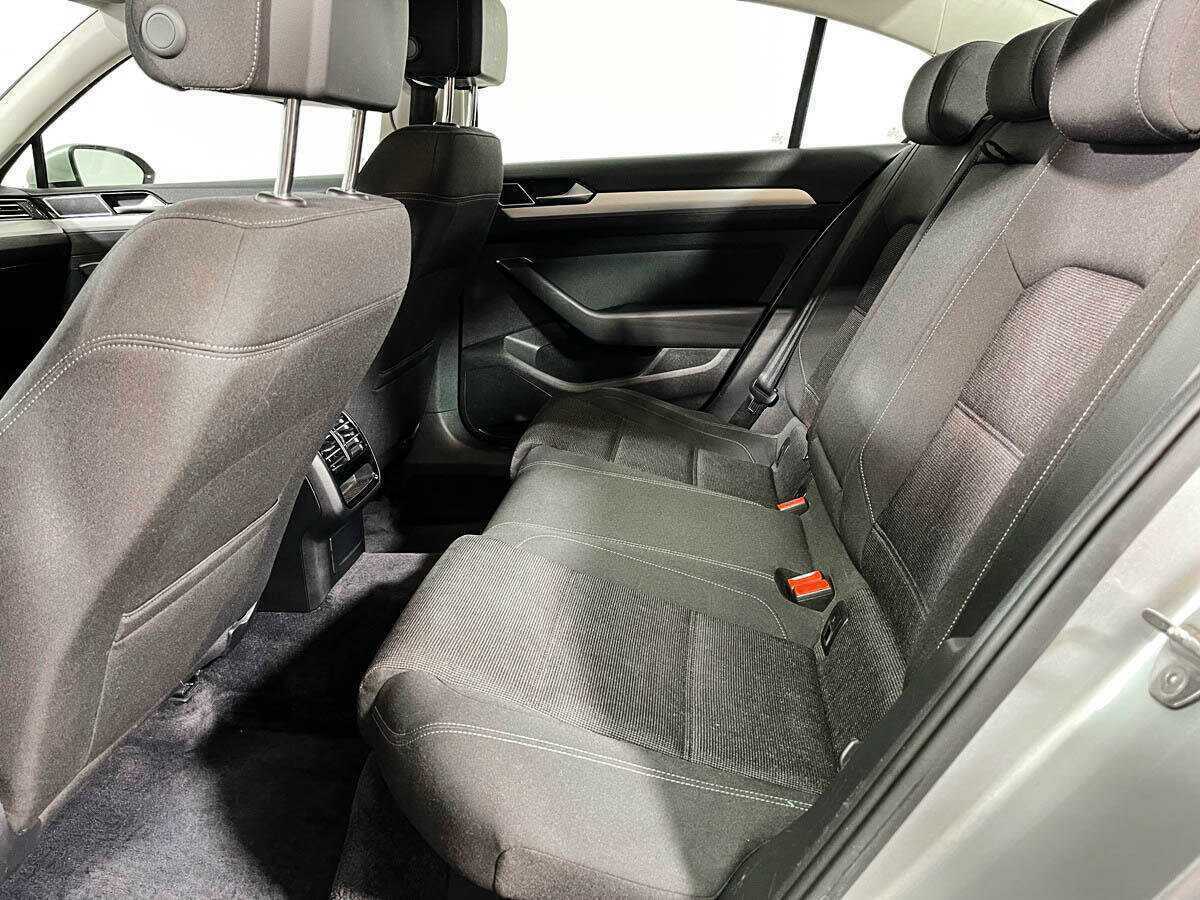 Купить Volkswagen Passat, 2016, 166 384 км, фото №10