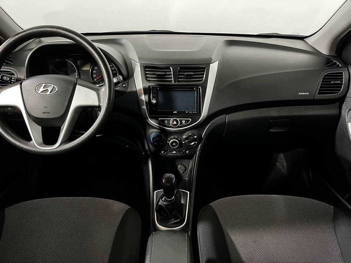 Купить Hyundai Solaris, 2012, 67 774 км, фото №12