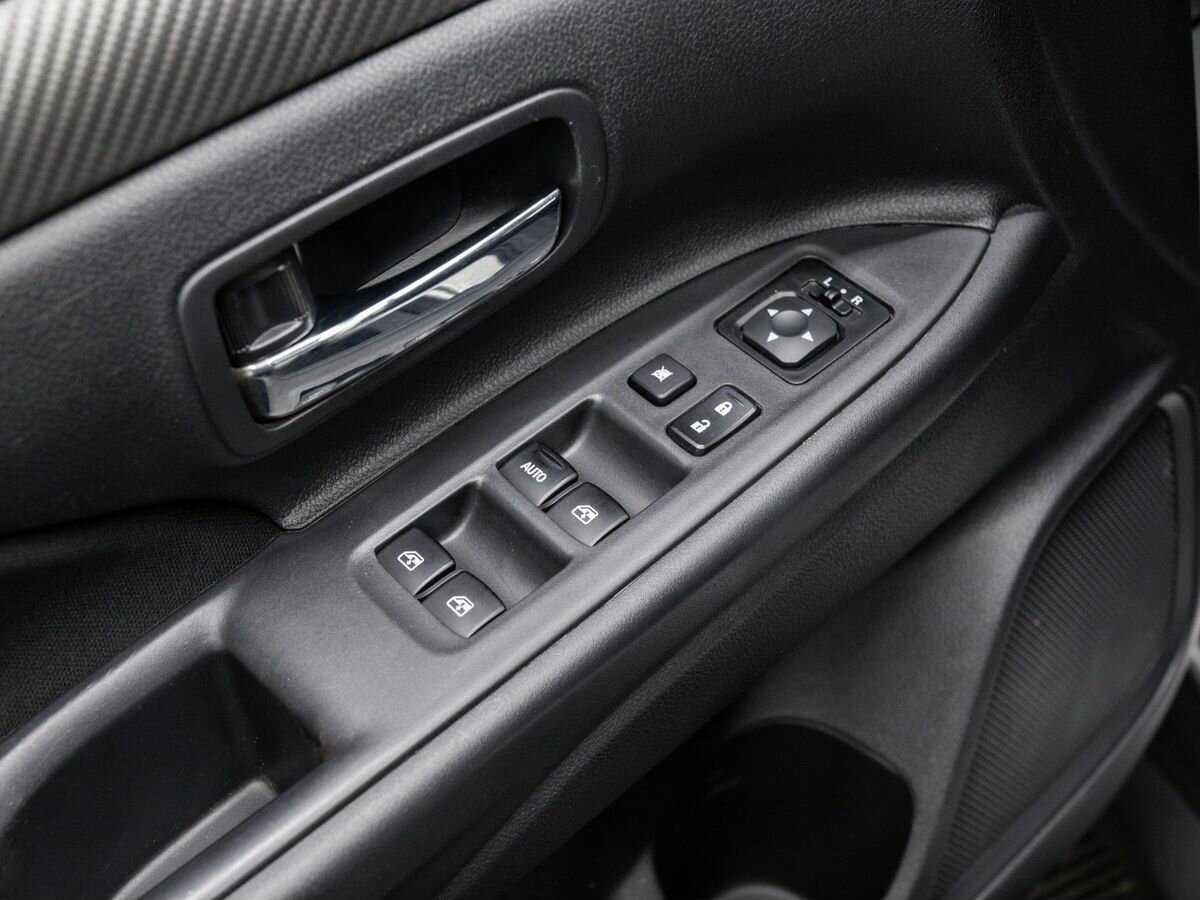 Купить Mitsubishi Outlander, 2016, 168 000 км, фото №17