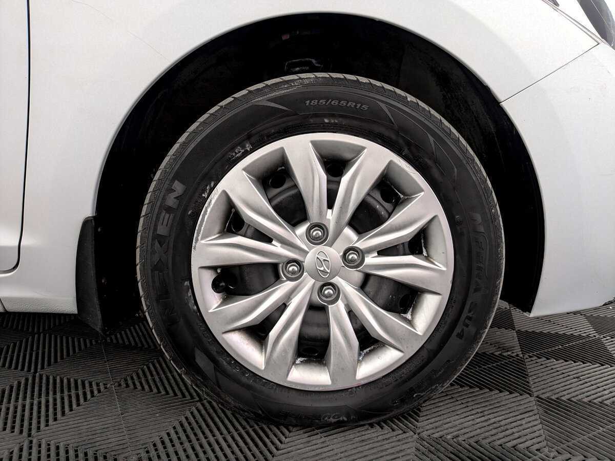 Купить Hyundai Solaris, 2018, 128 050 км, фото №17