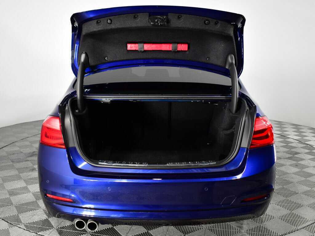 Купить BMW 3 серии 320d, 2017, 70 652 км, фото №17