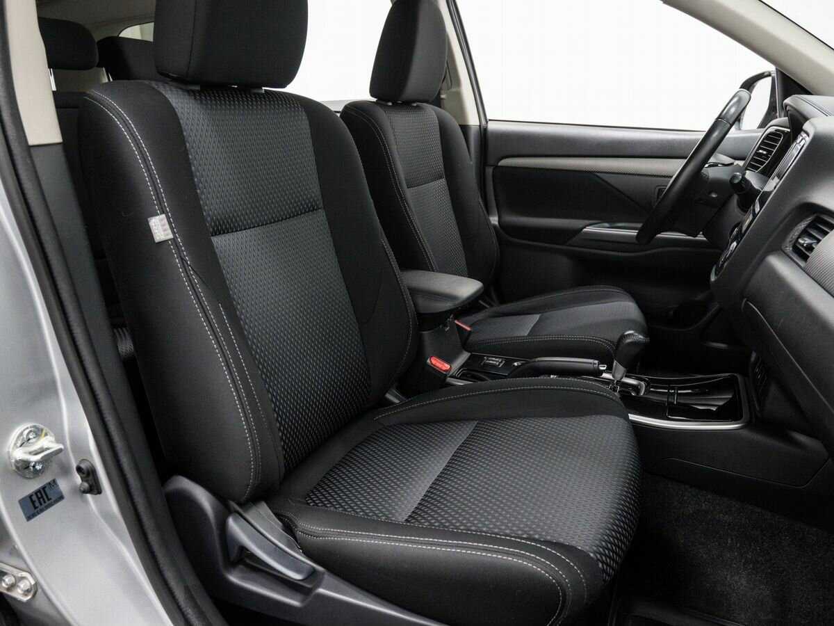 Купить Mitsubishi Outlander, 2018, 179 363 км, фото №9