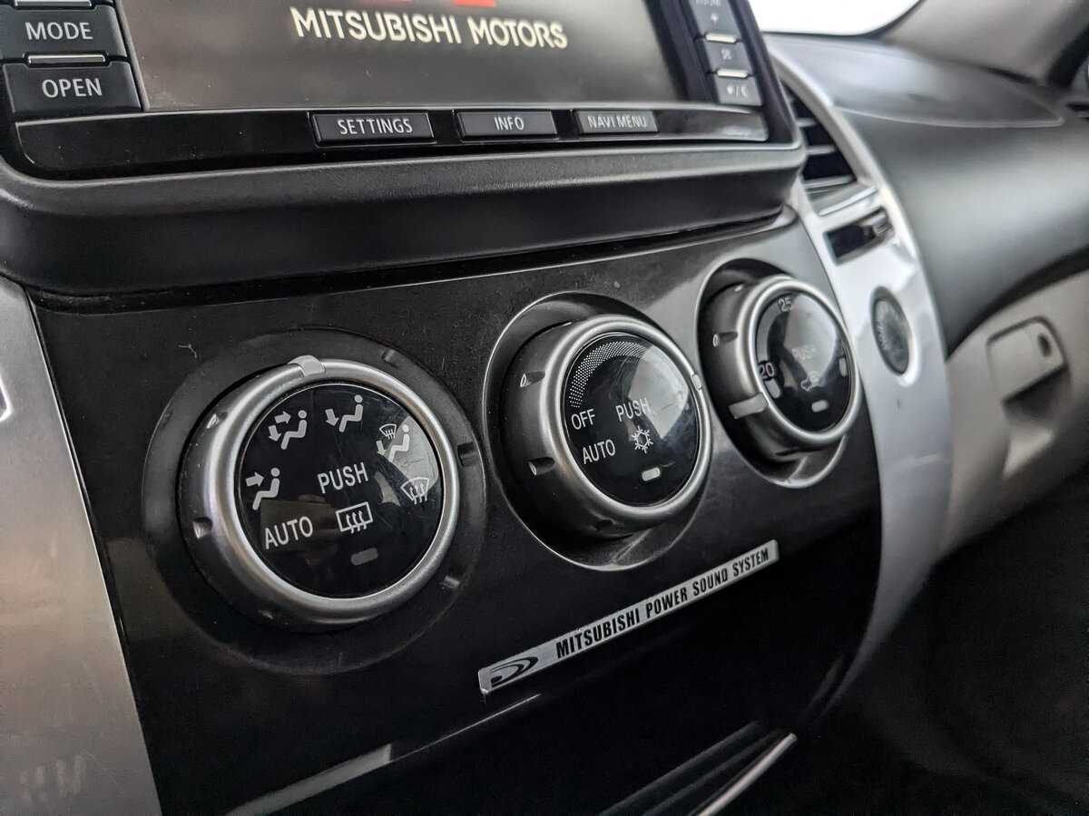 Купить Mitsubishi Pajero Sport, 2013, 117 119 км, фото №21