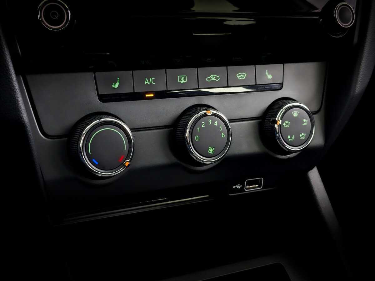 Купить Skoda Octavia, 2019, 67 859 км, фото №25