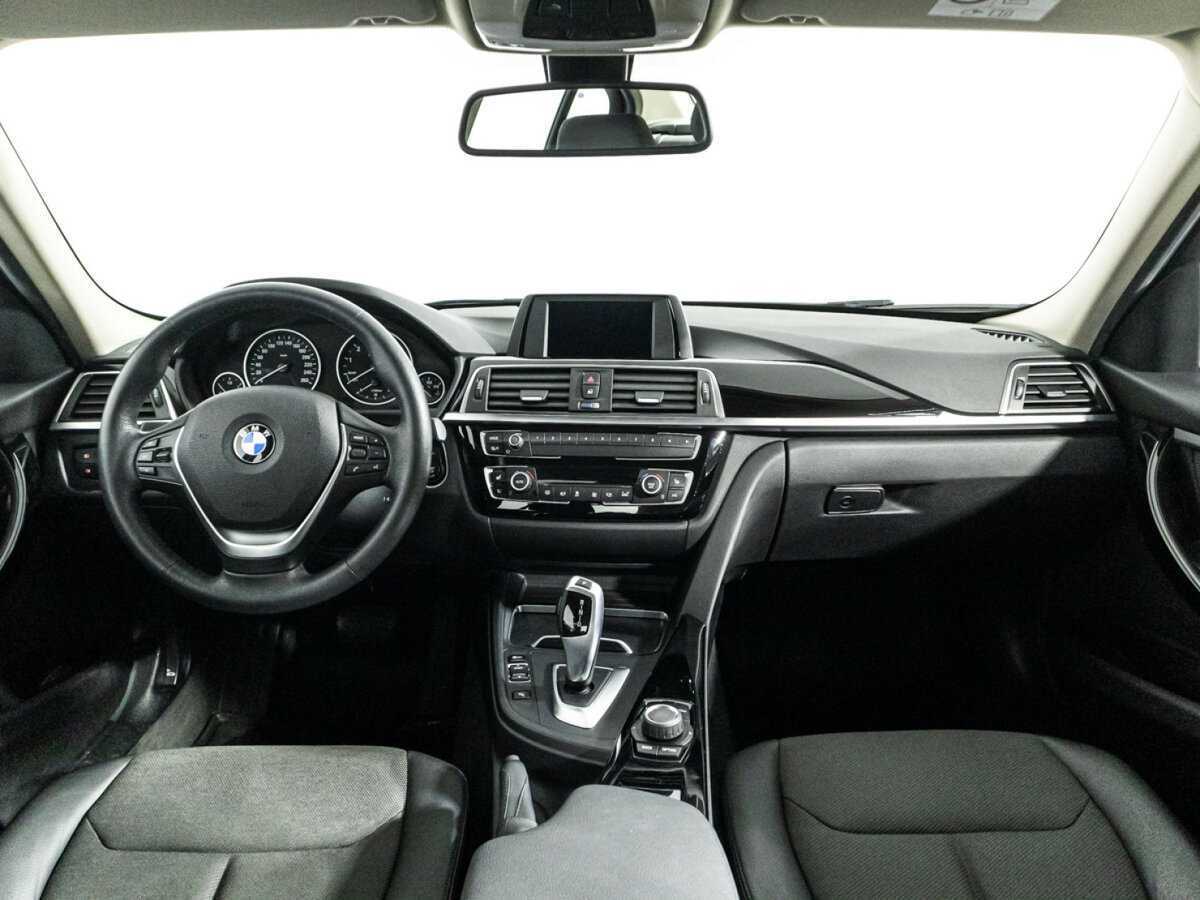 Купить BMW 3 серии 318i, 2018, 65 895 км, фото №13
