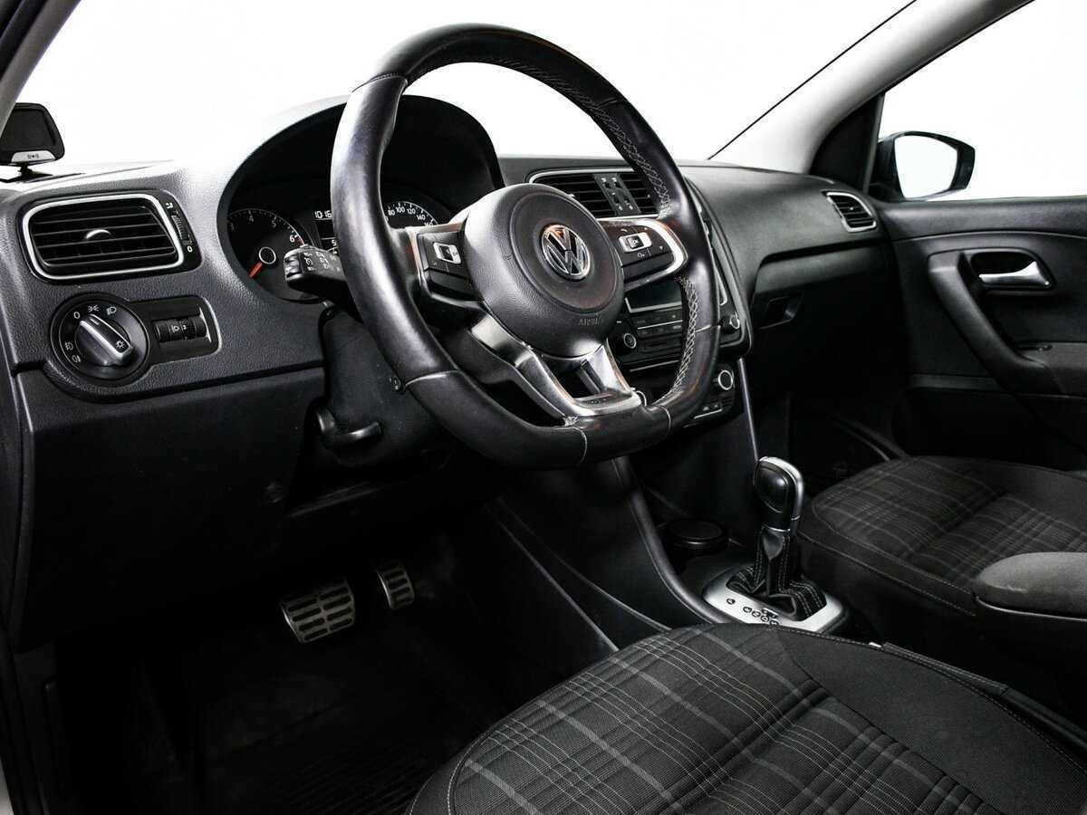 Купить Volkswagen Polo, 2017, 58 996 км, фото №10