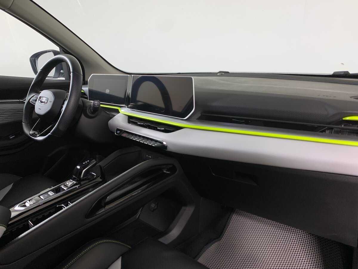 Купить Geely Coolray, 2023, 17 847 км, фото №14