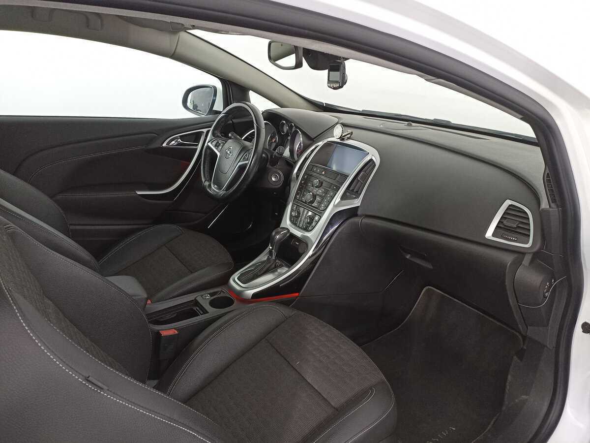 Купить Opel Astra GTC, 2013, 116 229 км, фото №10