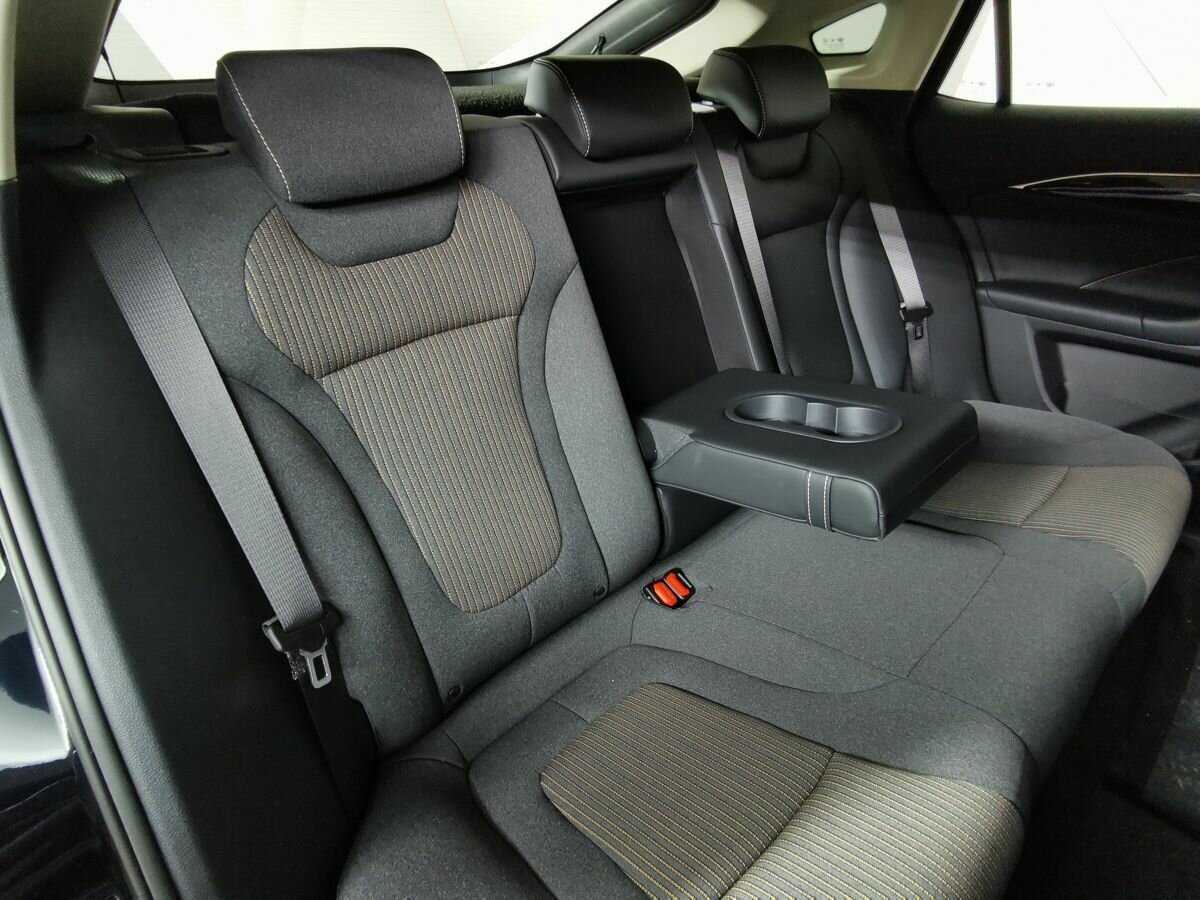 Купить FAW Bestune B70, 2023, 39 321 км, фото №11