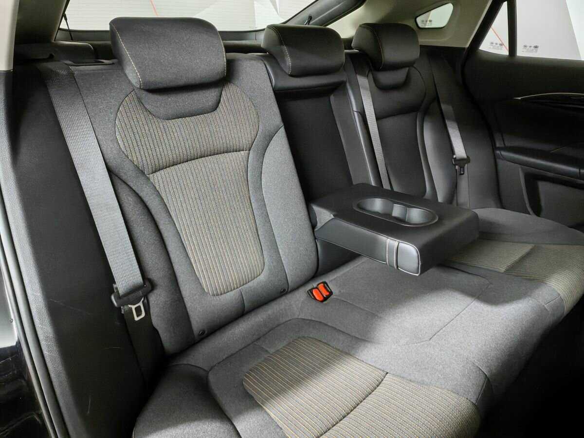 Купить FAW Bestune B70, 2023, 24 610 км, фото №11