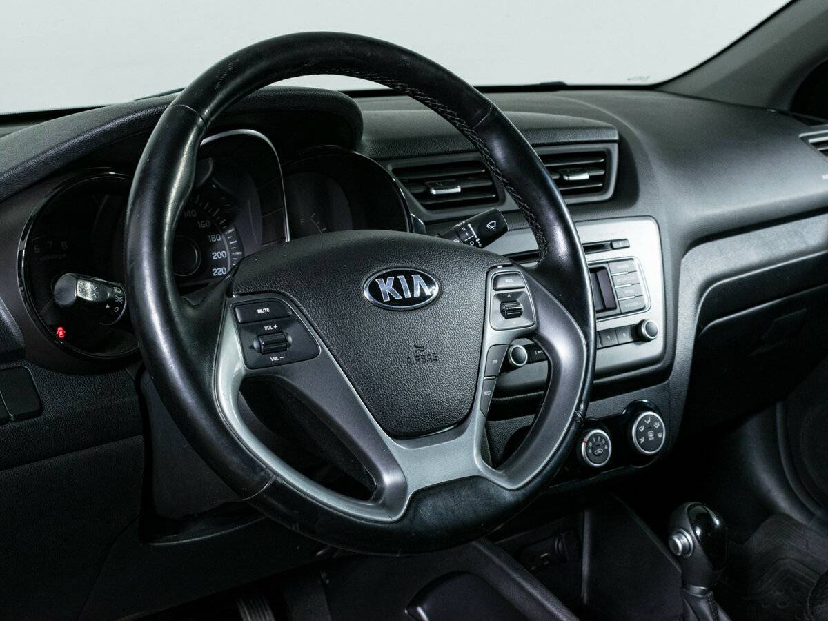 Купить Kia Rio, 2016, 141 000 км, фото №12